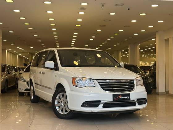 CHRYSLER TOWN & COUNTRY 3.6 TOURING V6 24V GASOLINA 4P AUTOMÁTICO